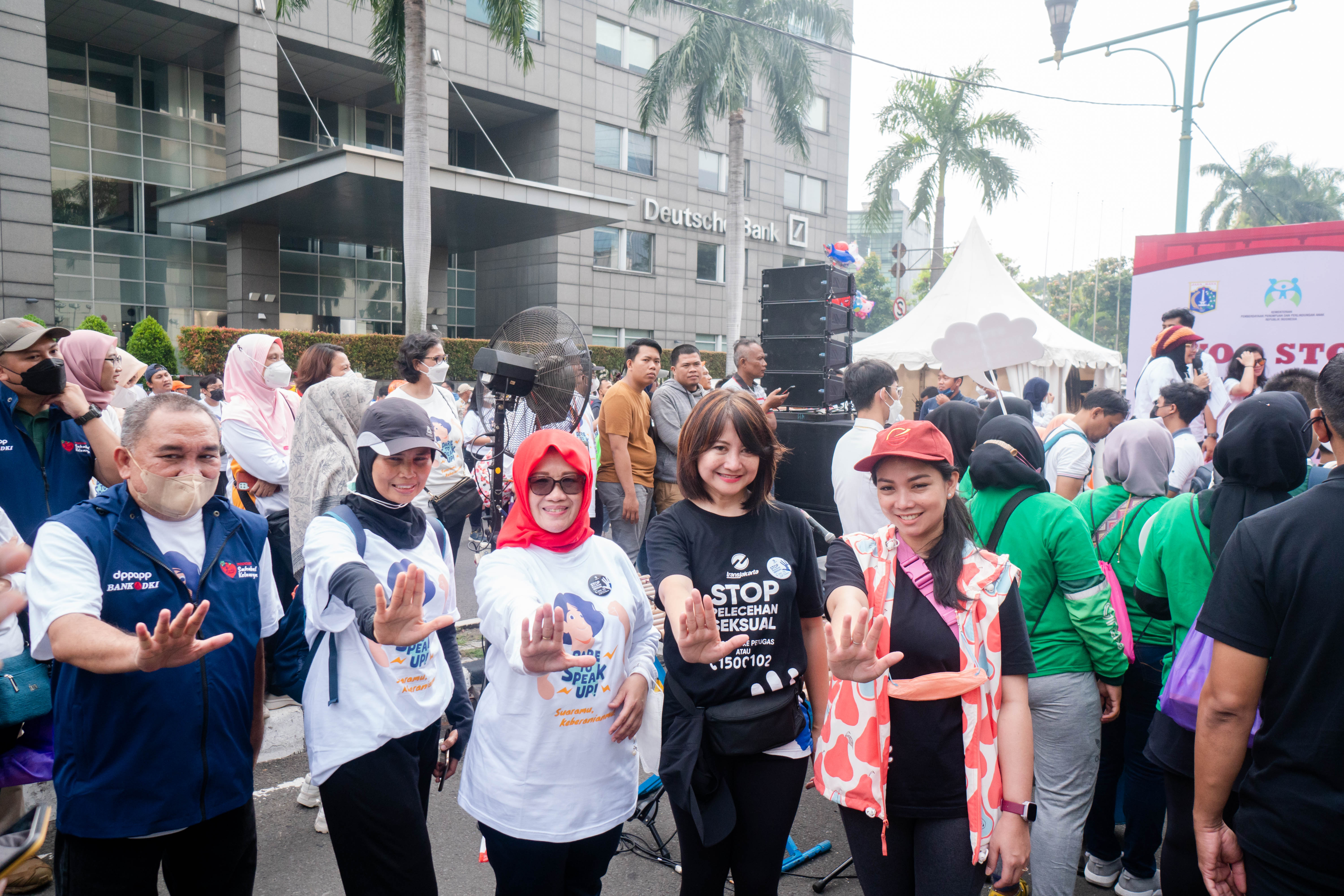 Jalan Sehat Bersama Dinas Pemberdayaan Perlindungan Anak dan Penngendalian Penduduk (DPAPP) 2022